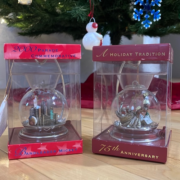 🆕. NRFB Macys Lenox Christmas Hanging Ornaments 🎄 - Picture 1 of 10